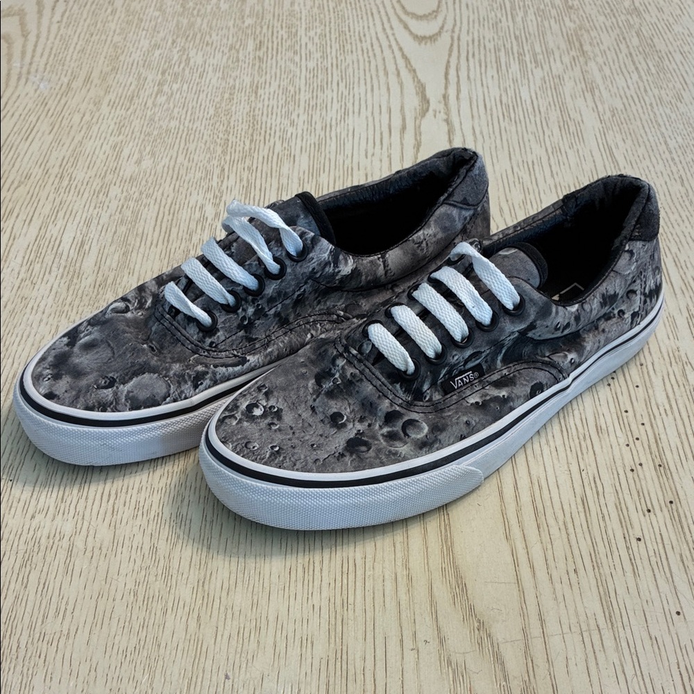 Women’s Vans Era 59 Moon Crater Classic Sneaker Shoes (Grey/Black/White)